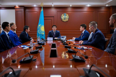 Казахстанских спортсменов наградил Ербол Мырзабосынов