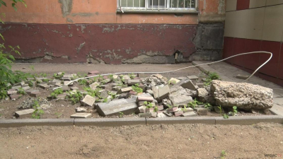 &quot;Как по свалке ходишь&quot;: павлодарцы недовольны сквером в центре города