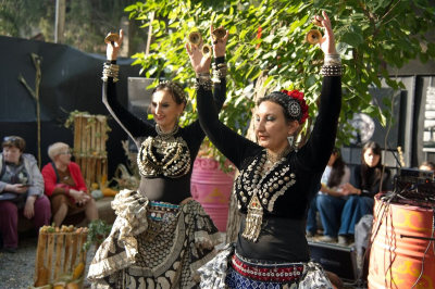 Кто без бус - идите лесом