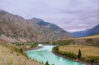 Добыча полезных ископаемых изменила русло реки Аса в Жамбылской области