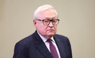 Москва будет добиваться скорейшего возврата конфискованной в США дипсобственности России, заявил Рябков