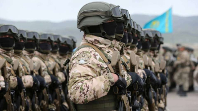Ограничение денежного довольствия военнослужащим отменил Конституционный суд