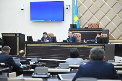 Интеллектуальную собственность – из тени