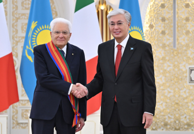 Глава государства наградил Президента Италии Серджо Маттареллу орденом «Достық» I степени