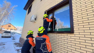 Спасатели МЧС пришли на помощь пятилетнему ребенку