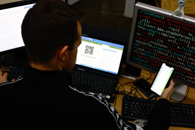 Данные россиян начали продавать вдвое дороже