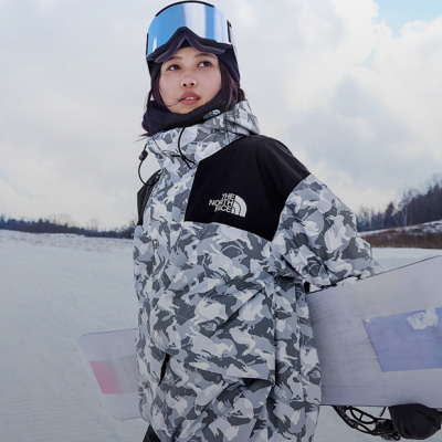 Кеды с лапшой и отказ от меха в США: Что нового в мире моды?