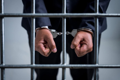 10 тысяч долларов за свободу: крупное мошенничество вскрыли в ВКО