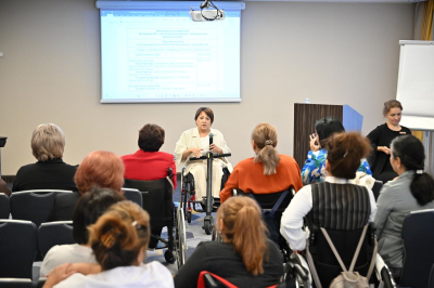 Права и возможности женщин с инвалидностью обсудили на конференции в Астане