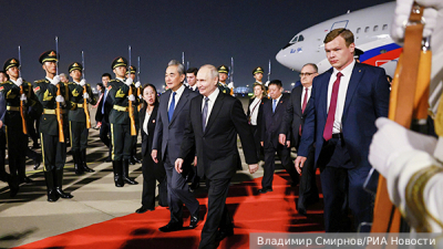 Путин назвал отношения России и Китая образцом для мира