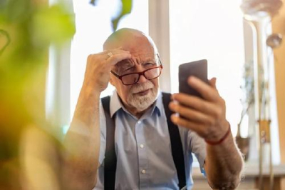 Миллион в чужой карман: пенсионеры чаще других теряют крупные суммы из-за мошенников