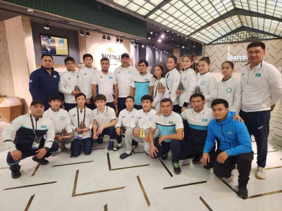 Казахстанские борцы завершили юношеские Азиатские игры с девятью медалями